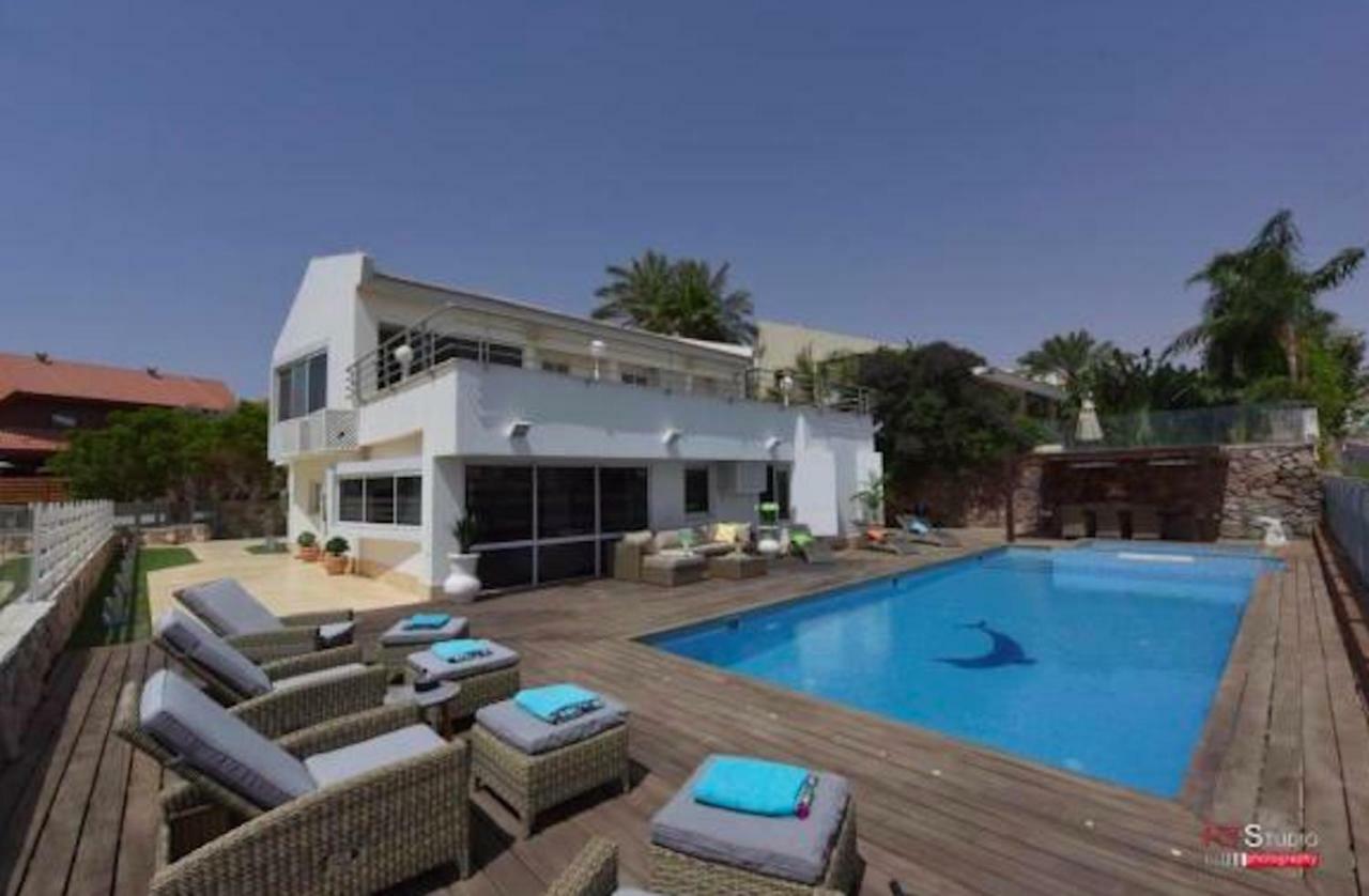 With Heated Pool And Jacuzzi Sea View 300m Front Of The Villa