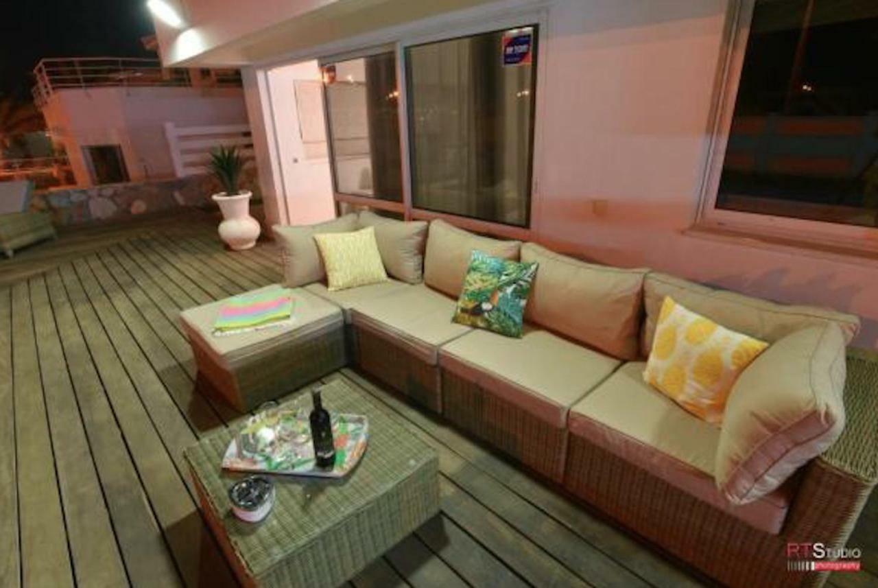Villa With Heated Pool And Jacuzzi Sea View 300m Front Of The *