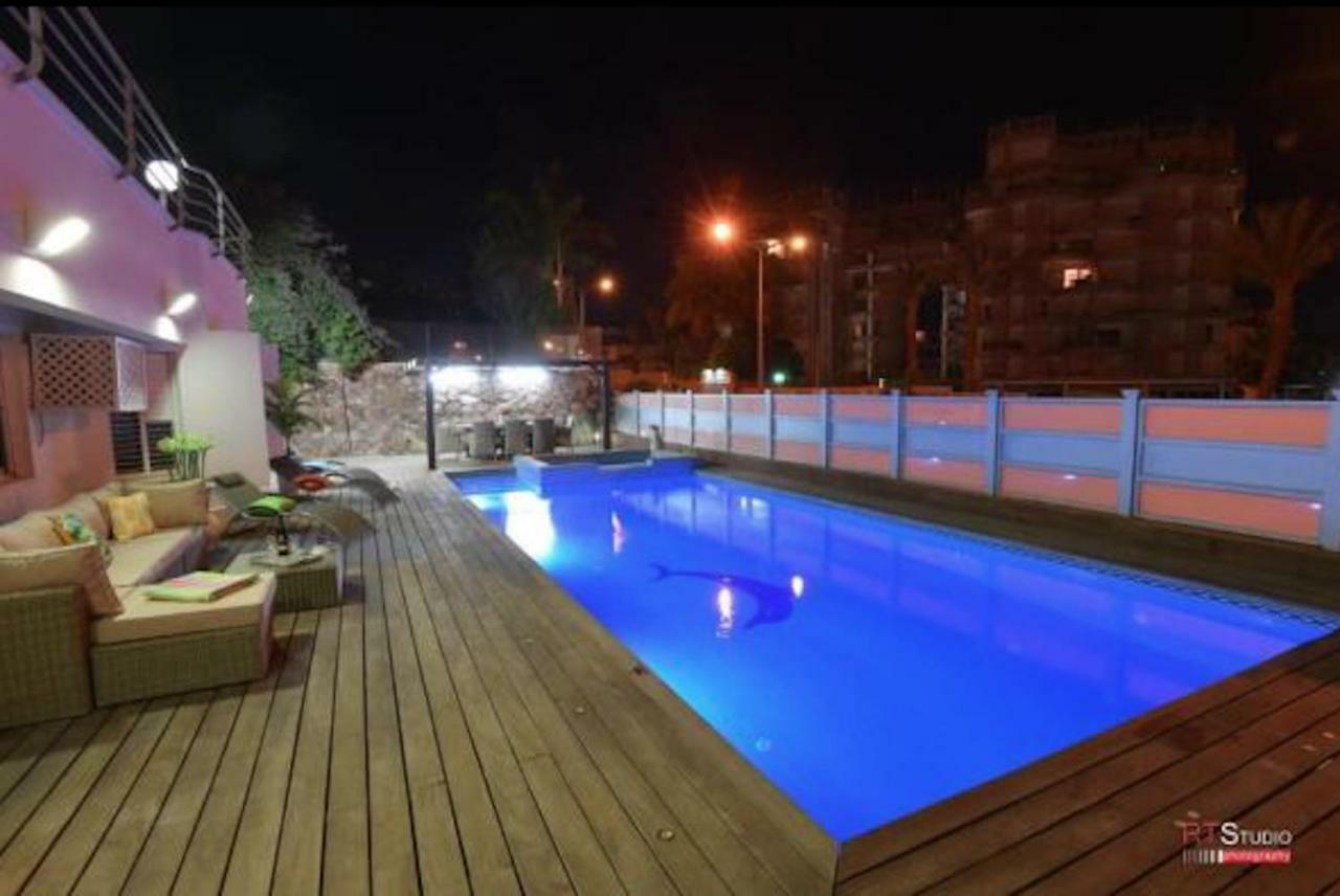 With Heated Pool And Jacuzzi Sea View 300m Front Of The *